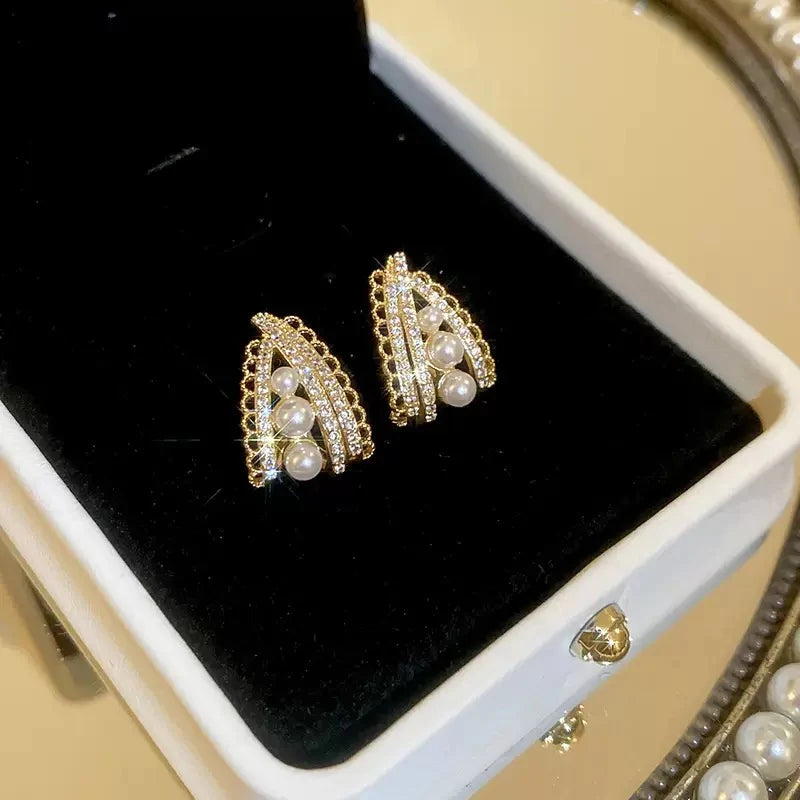 The Shringar Royal Pearl Luxe Earrings