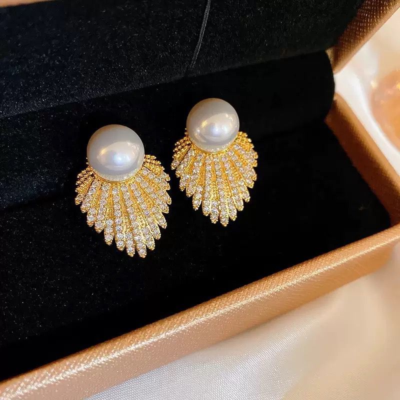 The Shringar Pearl Radiance Statement Studs