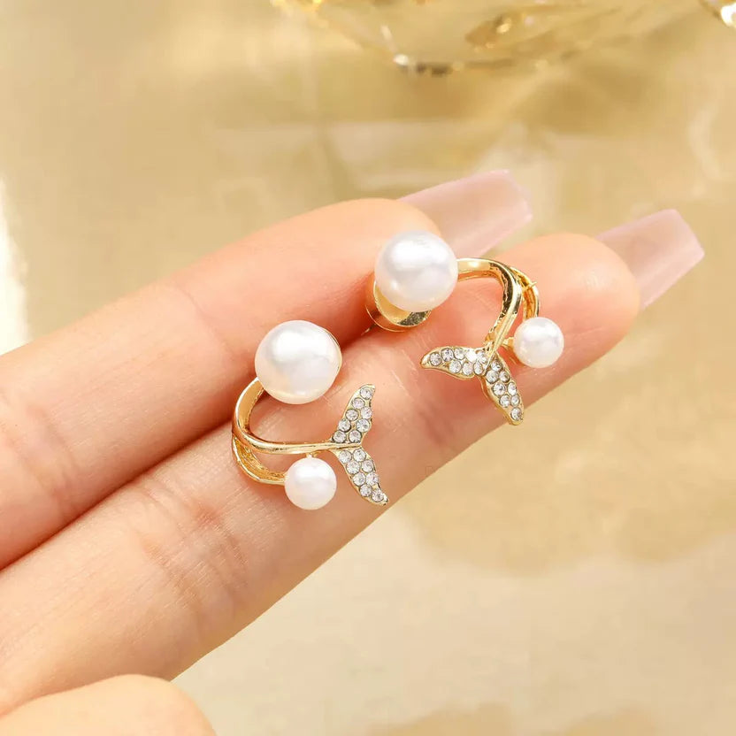 The Shringar Crystal Ribbon Studs