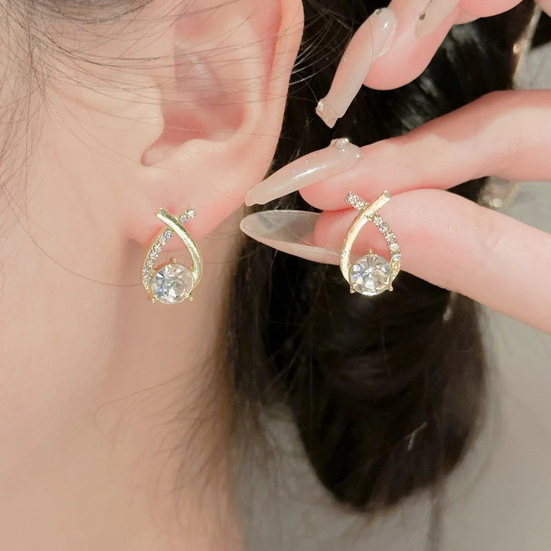 The Shringar Crystal Twist Studs