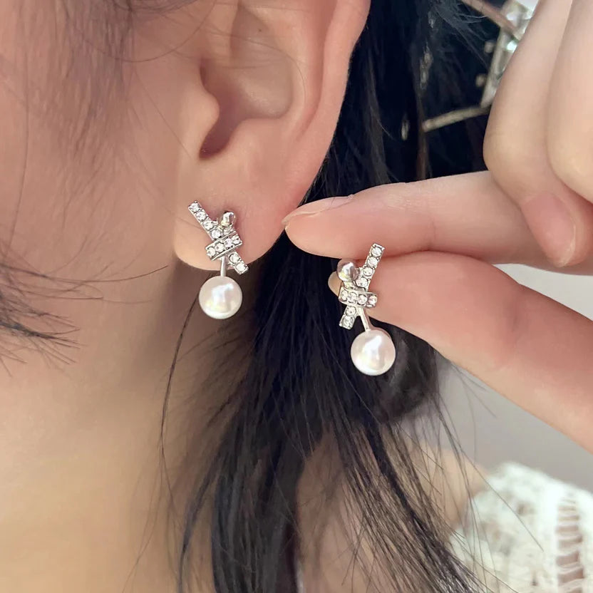 The Shringar Pearl Knot Elegance Earrings